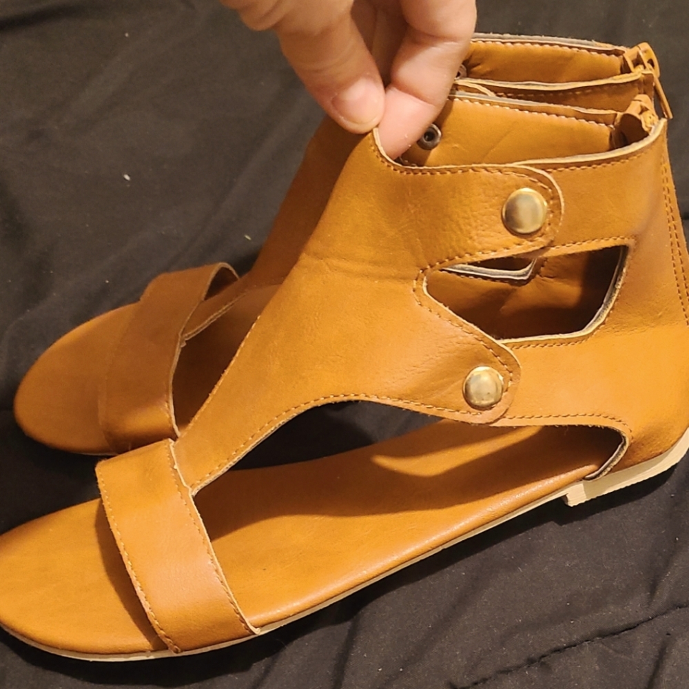size 6.5 sandles